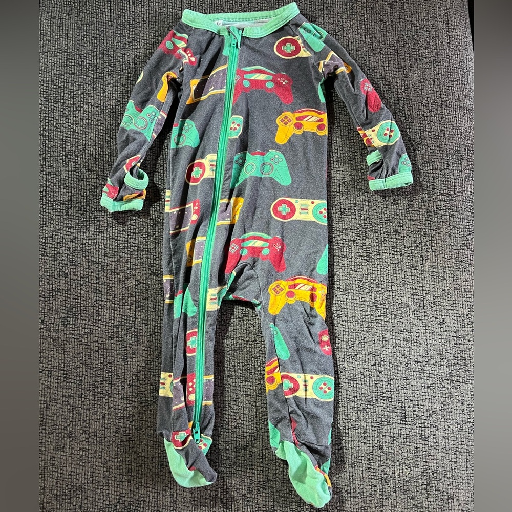 Bestaroo Bamboo Gaming-Themed Footie